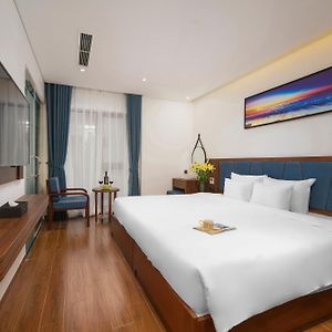 Ruby Star Da Nang